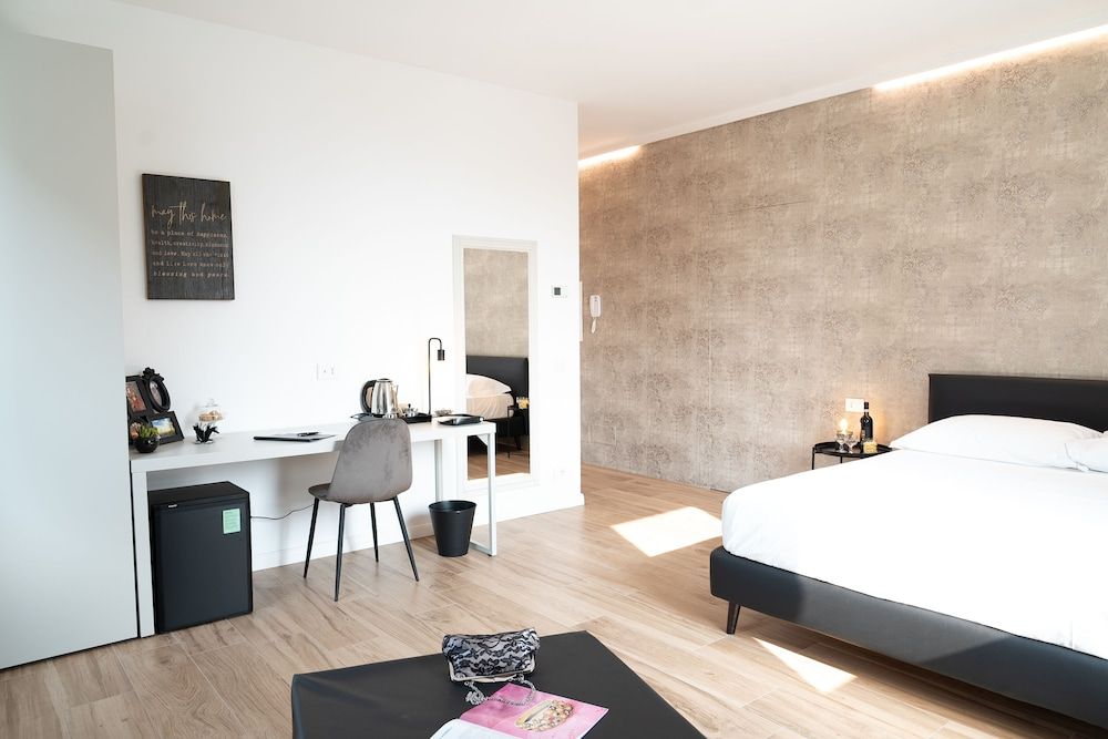 Villa Tosati Deluxe Room 3