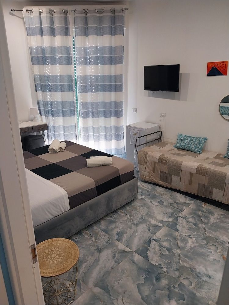 Panoramic Triple Room