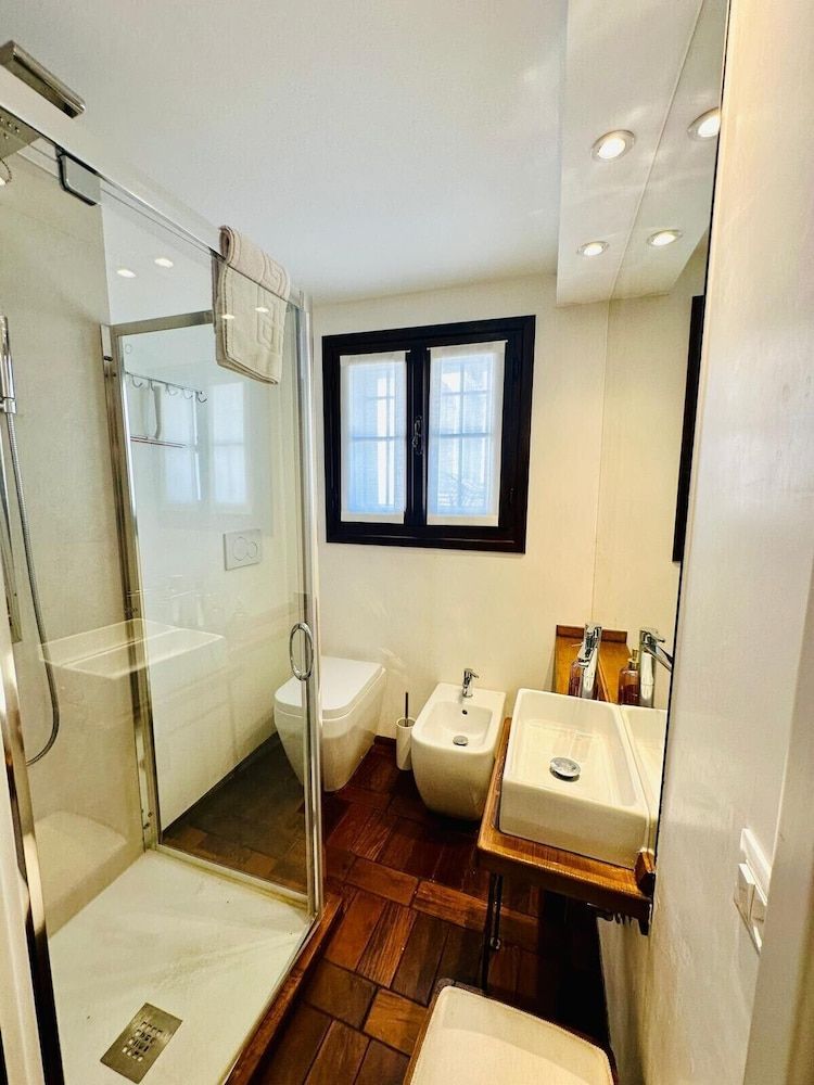 Ca' degli Uberti Dimora Storica Deluxe Double Room 3