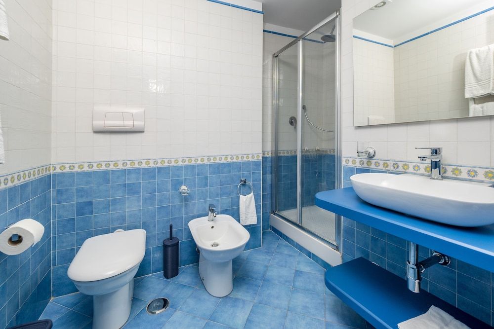 Marea Luxury Rooms Superior Quadruple Room 14