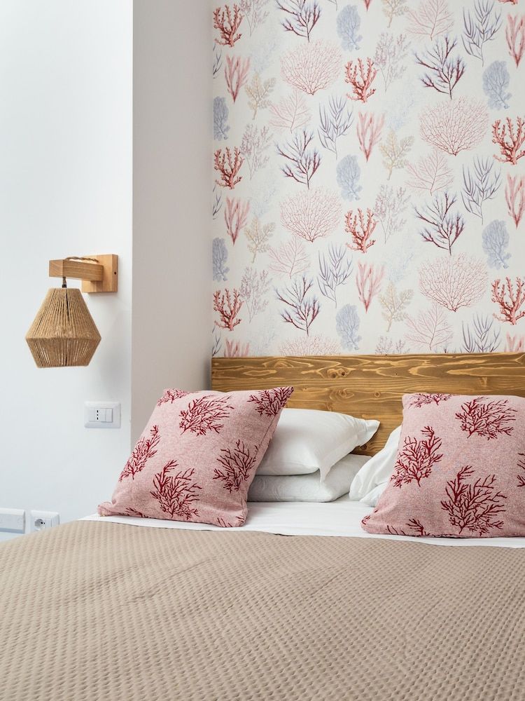 Marea Luxury Rooms Superior Quadruple Room 6