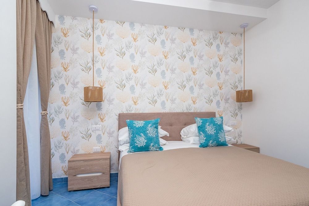 Marea Luxury Rooms Superior Double Room 2