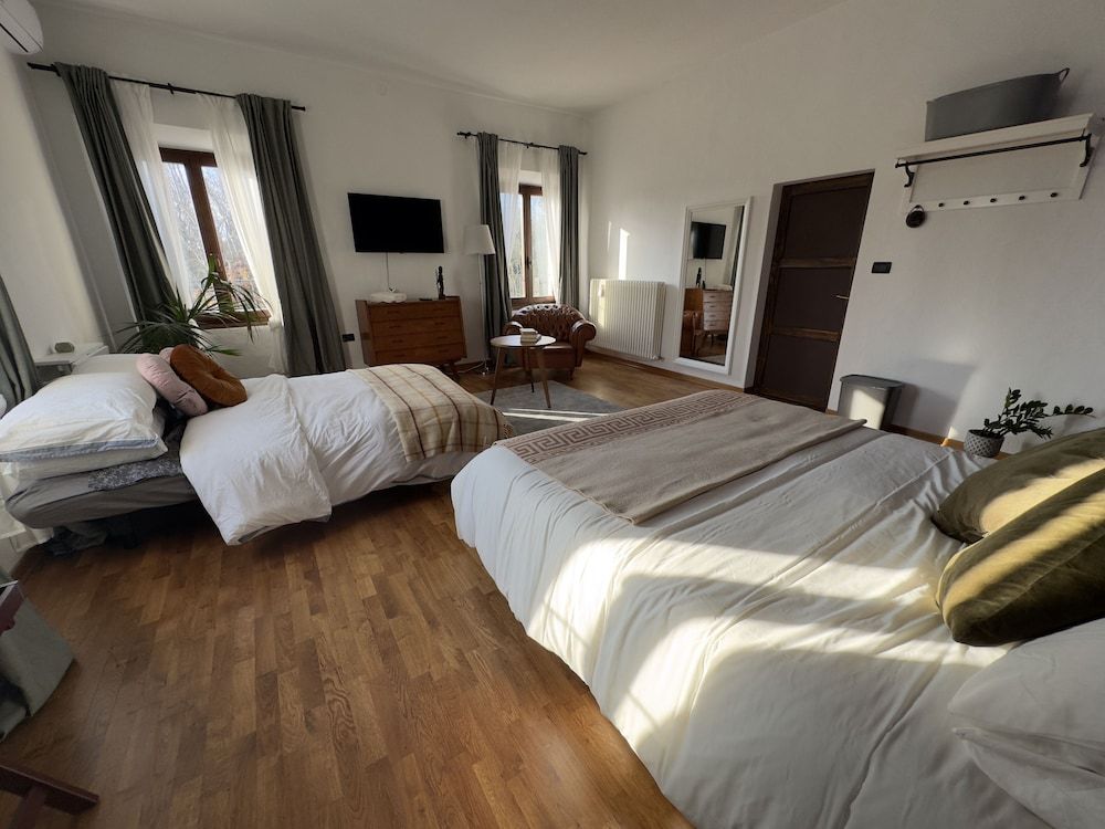 Affittacamere Ca' da Mazapedar Family Quadruple Room, 1 King Bed with Sofa bed 2