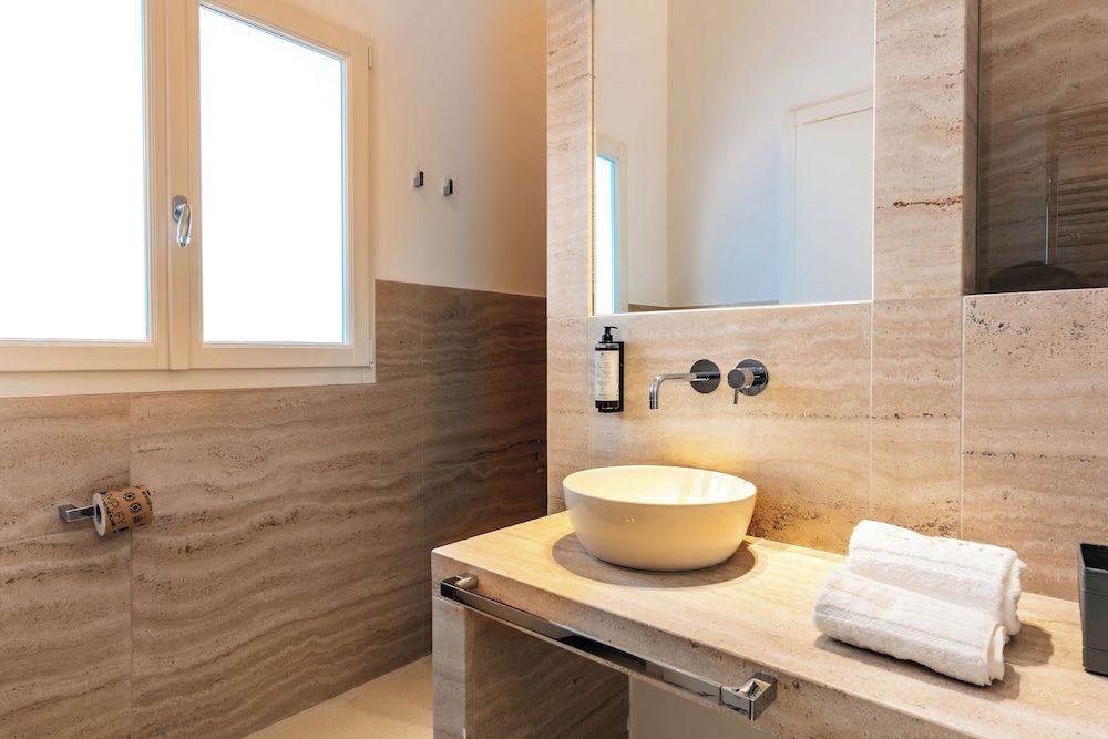 Aeris Suite & Relax Junior Suite 9