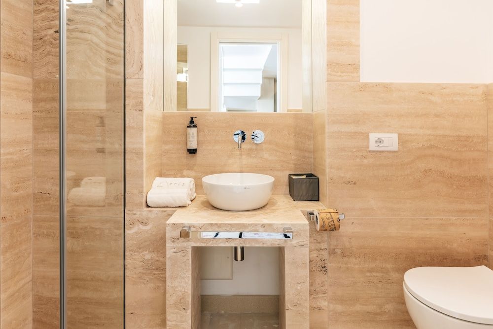 Aeris Suite & Relax Suite 12