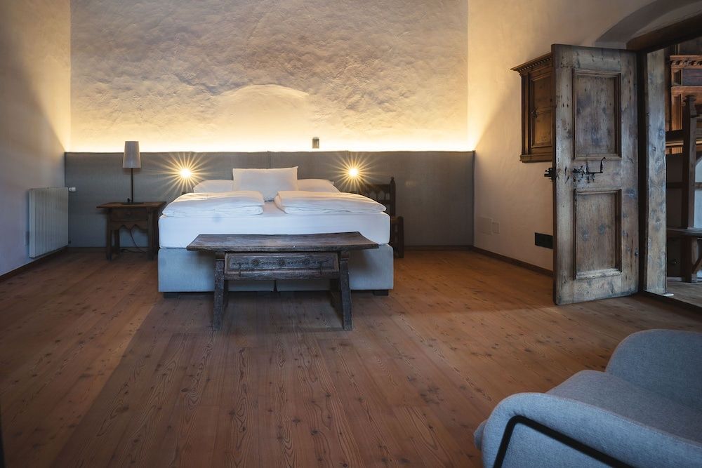 Ansitz Heufler by Norbert Niederkofler Premium Suite, 1 King Bed with Sofa bed, Non Smoking, Mountain View 2