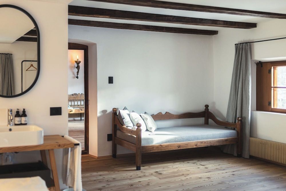 Ansitz Heufler by Norbert Niederkofler Junior Suite, 1 Queen Bed with Sofa bed, Non Smoking