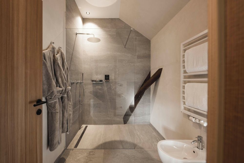 Ansitz Heufler by Norbert Niederkofler Junior Suite, 1 Queen Bed, Non Smoking 4