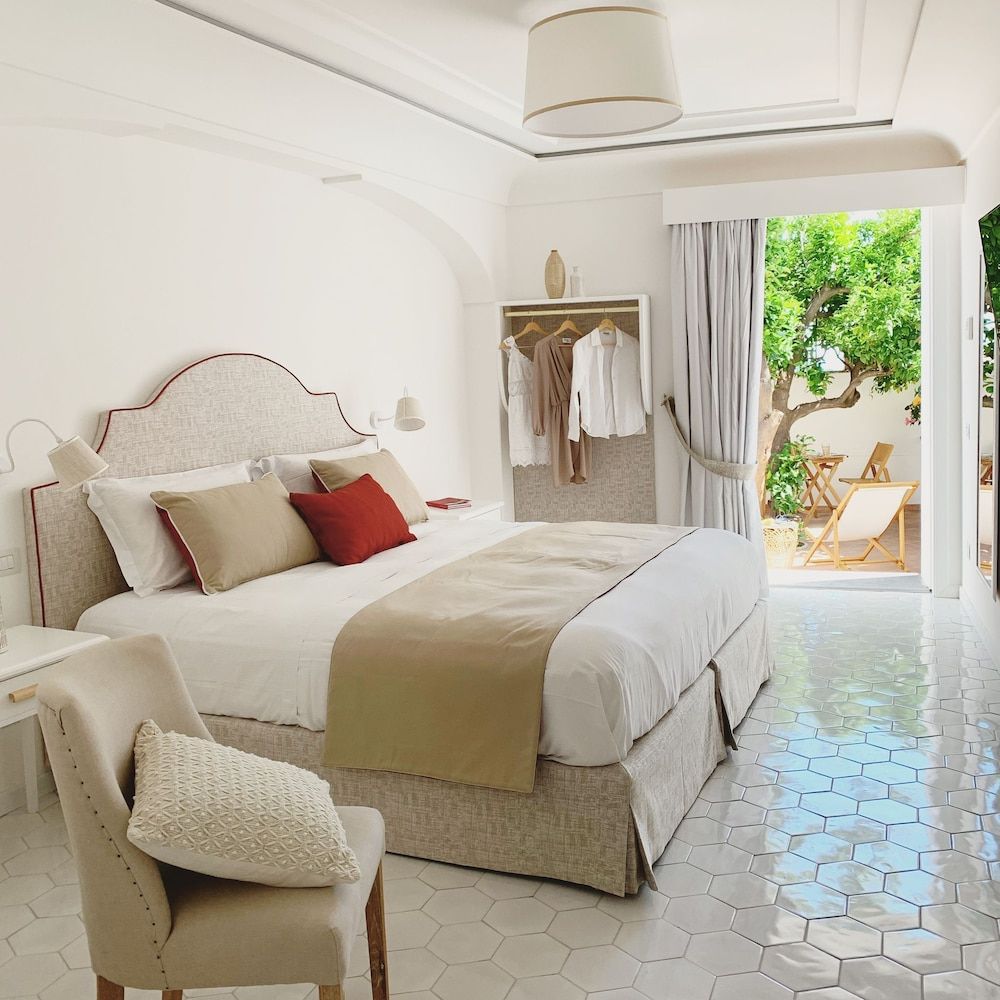 Villa Fortuna Apartment, Jetted Tub 7