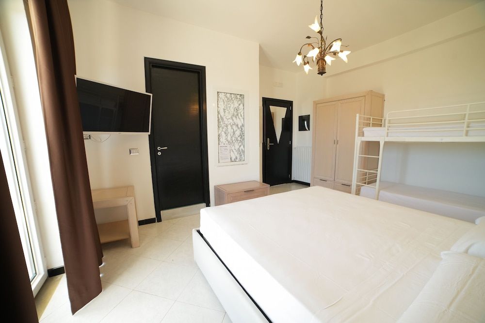 Junior Quadruple Room