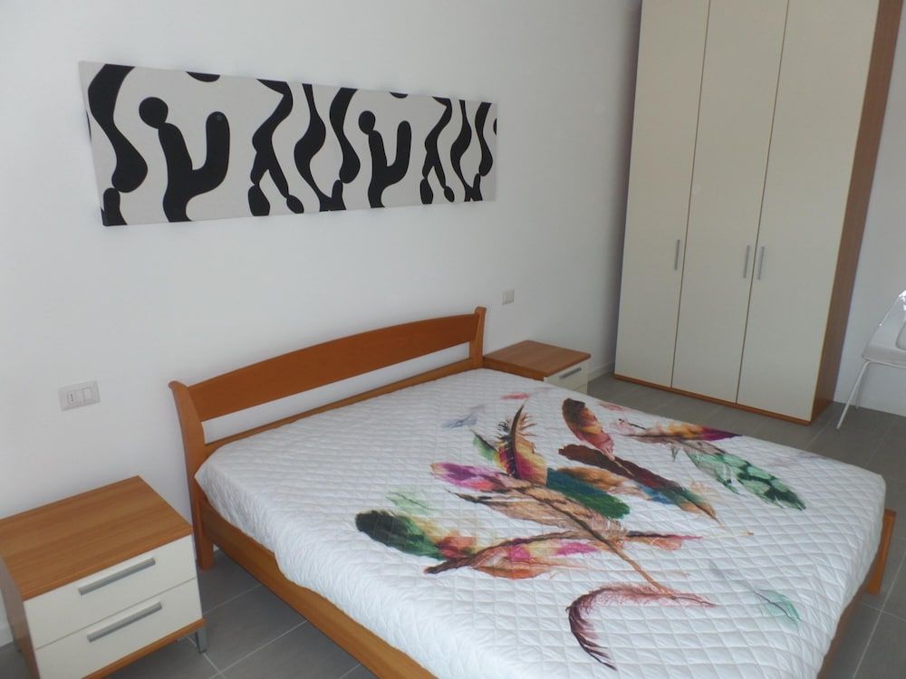Apartment, Smoking