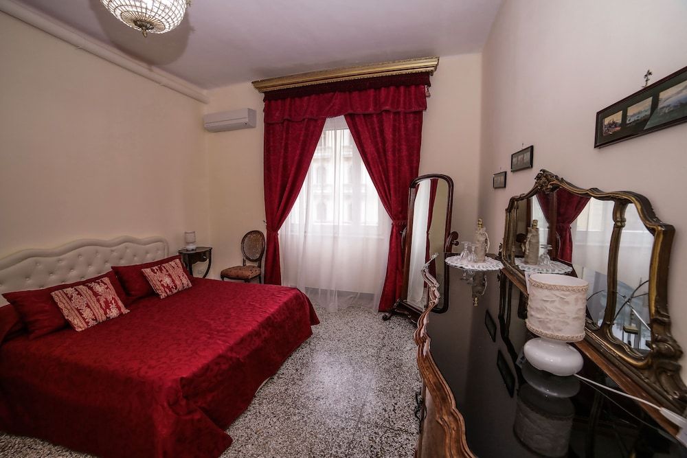 Basic Double Room
