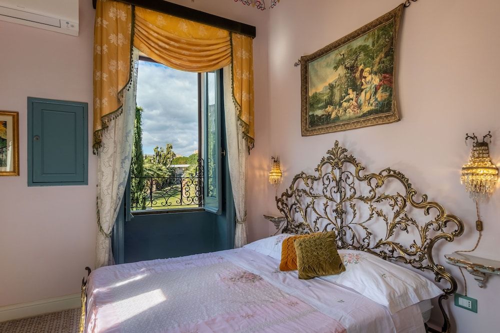 Villa Nicolaci-Liberty suites Noto Deluxe Double Room, Sea View 4