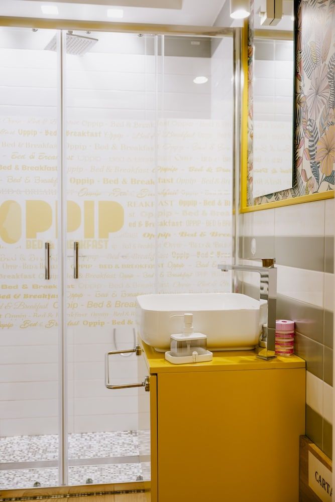 OPPIP Standard Double or Twin Room (Passerotto) 4