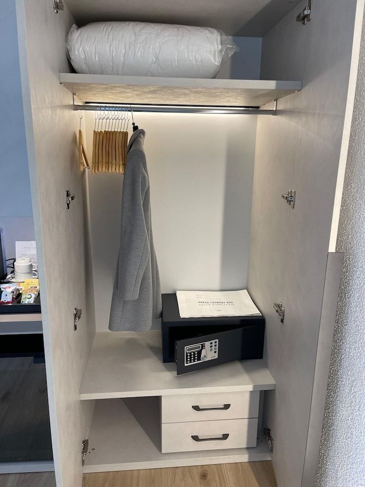 Chic & Charme Luxury Rooms Economy Double or Twin Room, Private Bathroom, Hill View 9