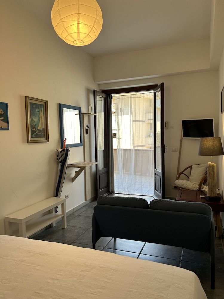 Arcobaleno Tropea Deluxe Room, Sea View 7