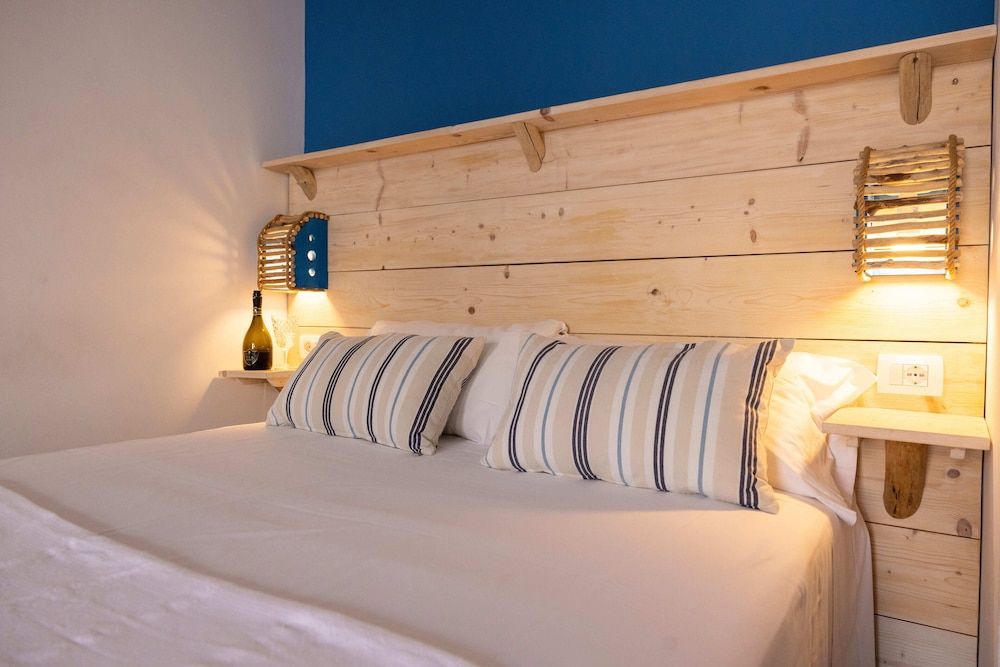 Arcobaleno Tropea Deluxe Room, Sea View 2