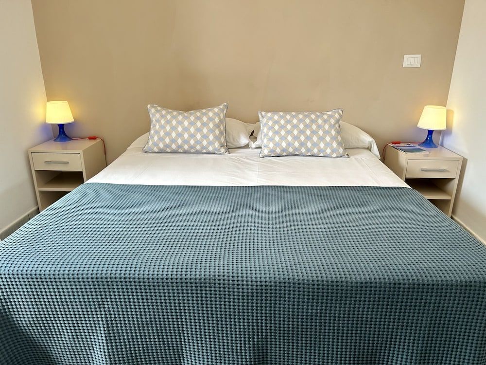 Arcobaleno Tropea Economy Room, Sea View 4