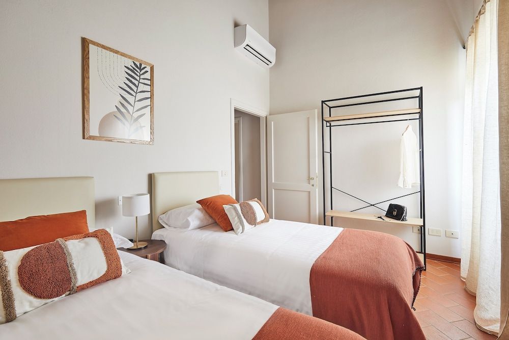 Twin Room, Courtyard View