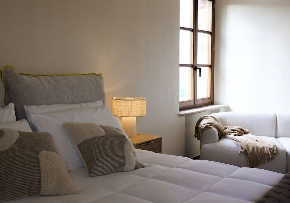 Suite, Balcony, Courtyard View