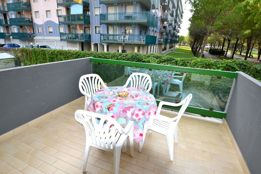 Apartment, 2 Bedrooms, Balcony, City View