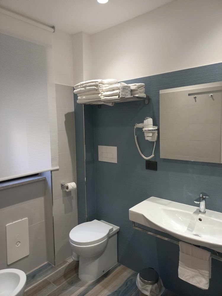 B&B Fronte Mare Family Quadruple Room 6