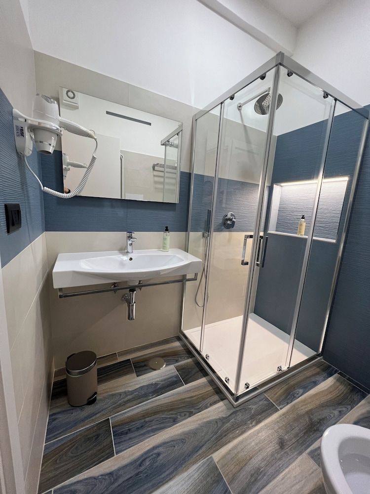 B&B Fronte Mare Panoramic Room, Balcony, Sea View 6