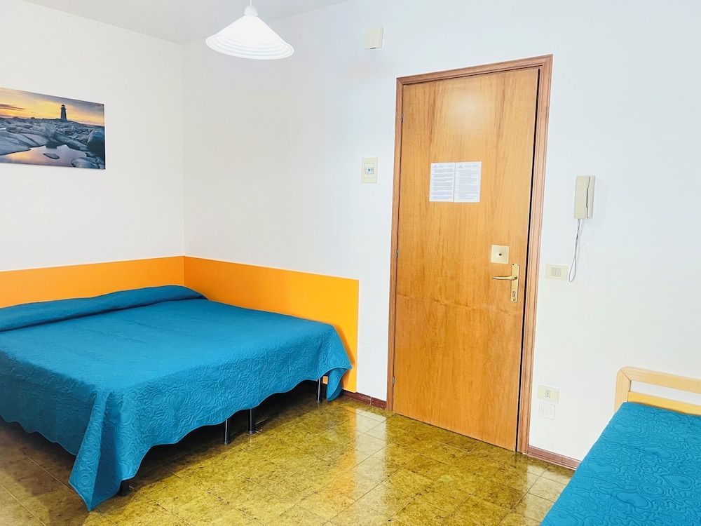 Studio, Multiple Bedrooms, Balcony