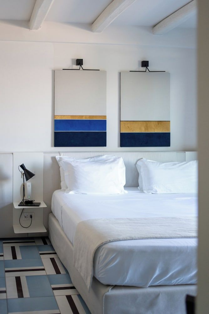 Dimora dei Lari Deluxe Room, Sea View 3