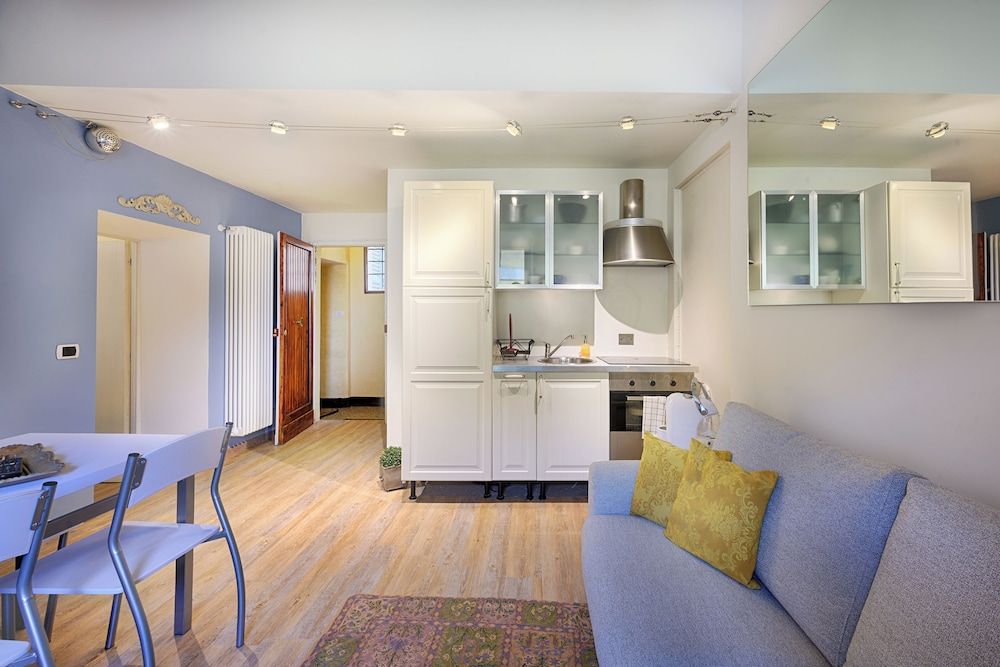 Palazzo Lenzi Deluxe Apartment, City View 8