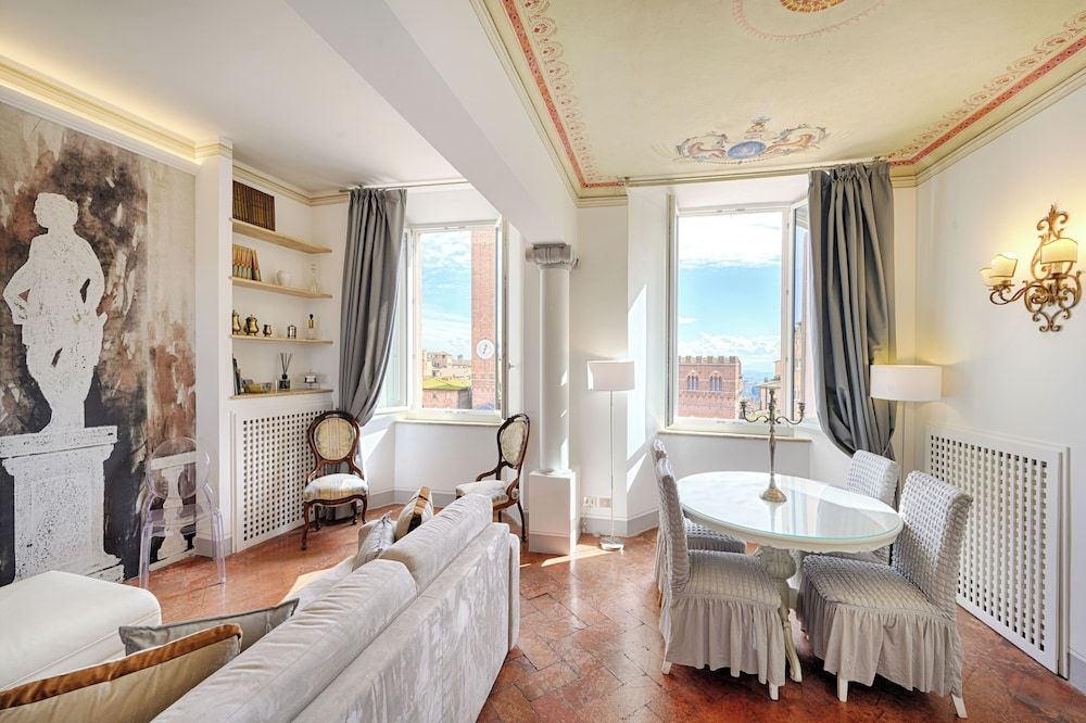 Palazzo Lenzi Deluxe Apartment, City View 9