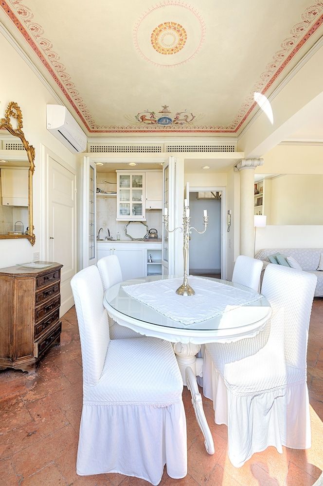 Palazzo Lenzi Deluxe Apartment, City View 5