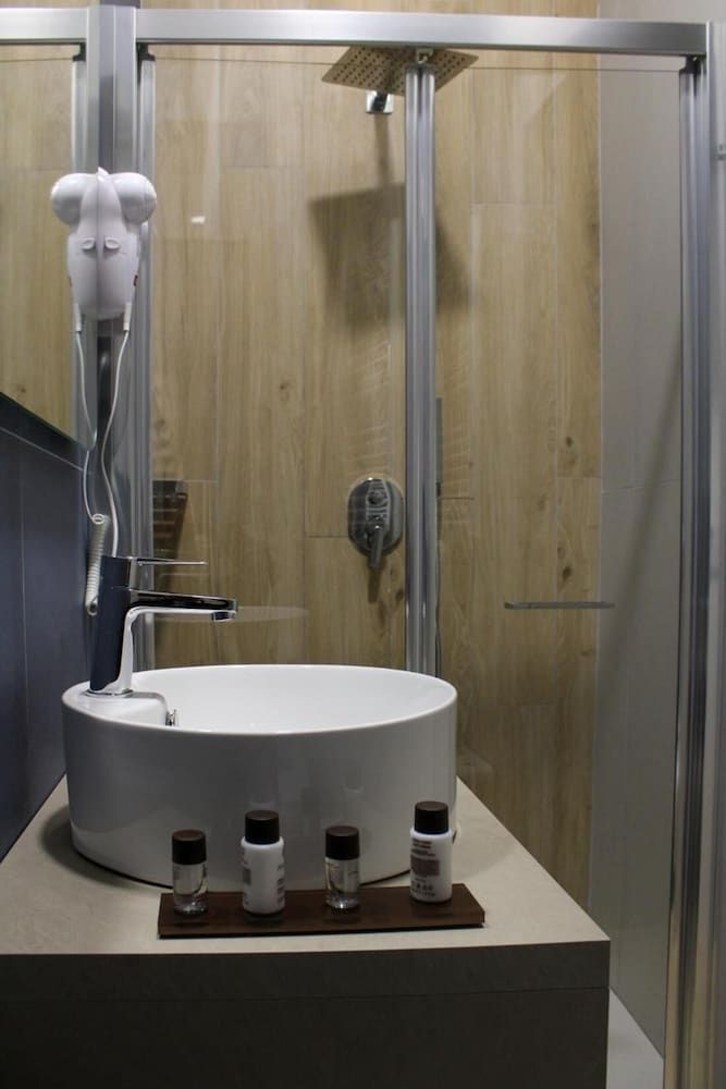 Sorelle Costa Apartments - Apt 1 Apartment, 1 Bedroom, Patio 5