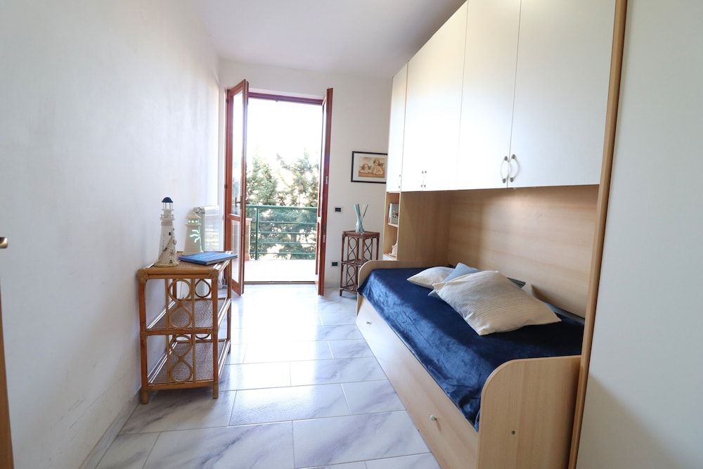 Casa Zara Ideal Stay for Families and Small Groups Apartment, 2 Bedrooms, Smoking, Balcony 4