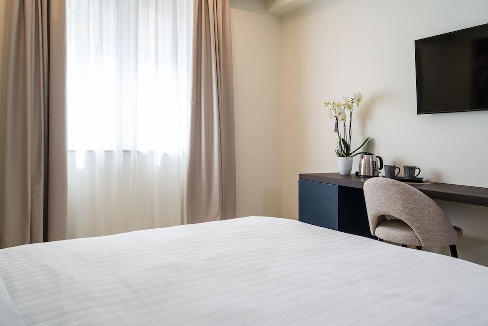 I Due Mori Luxury Rooms Family Room 8