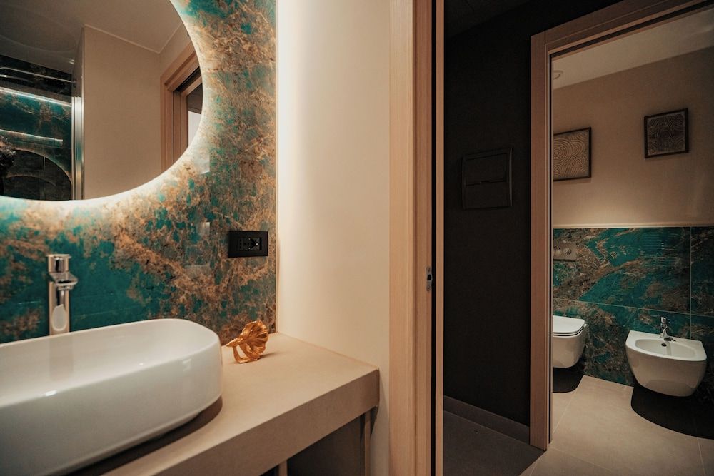 Lumia Hotel Luxury Studio Suite, 1 King Bed, Sea View 20