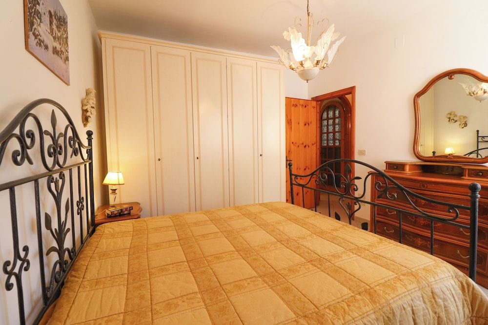 Kefera's House Otranto Apartment, 1 Bedroom, Smoking, Balcony 3