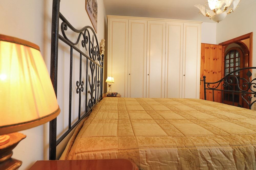 Kefera's House Otranto Apartment, 1 Bedroom, Smoking, Balcony 7