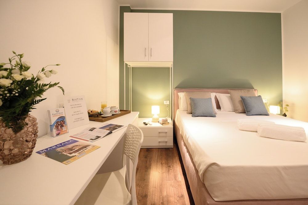 Baitan Hotel Deluxe Double or Twin Room