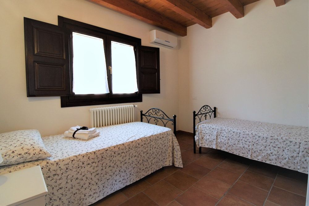 Basic Apartment, Accessible