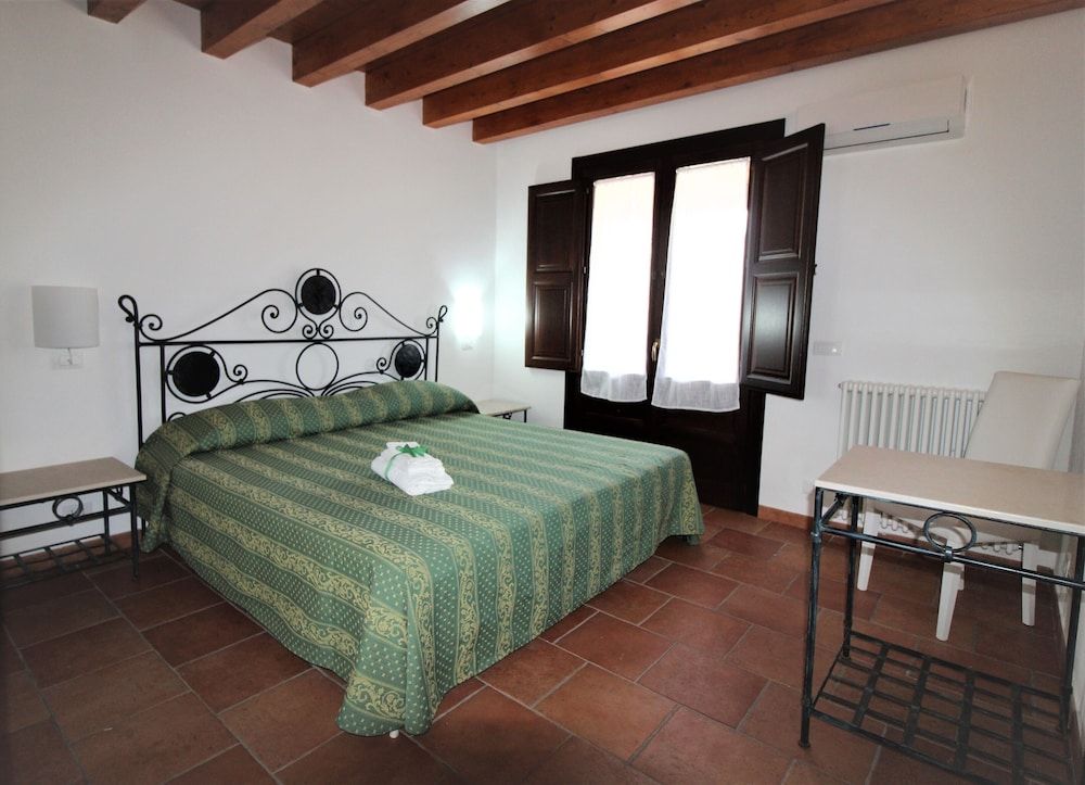 Basic Apartment, Sea View