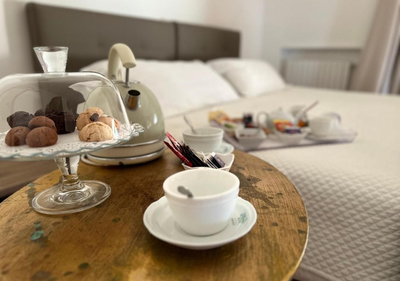 Twin Room with Shower