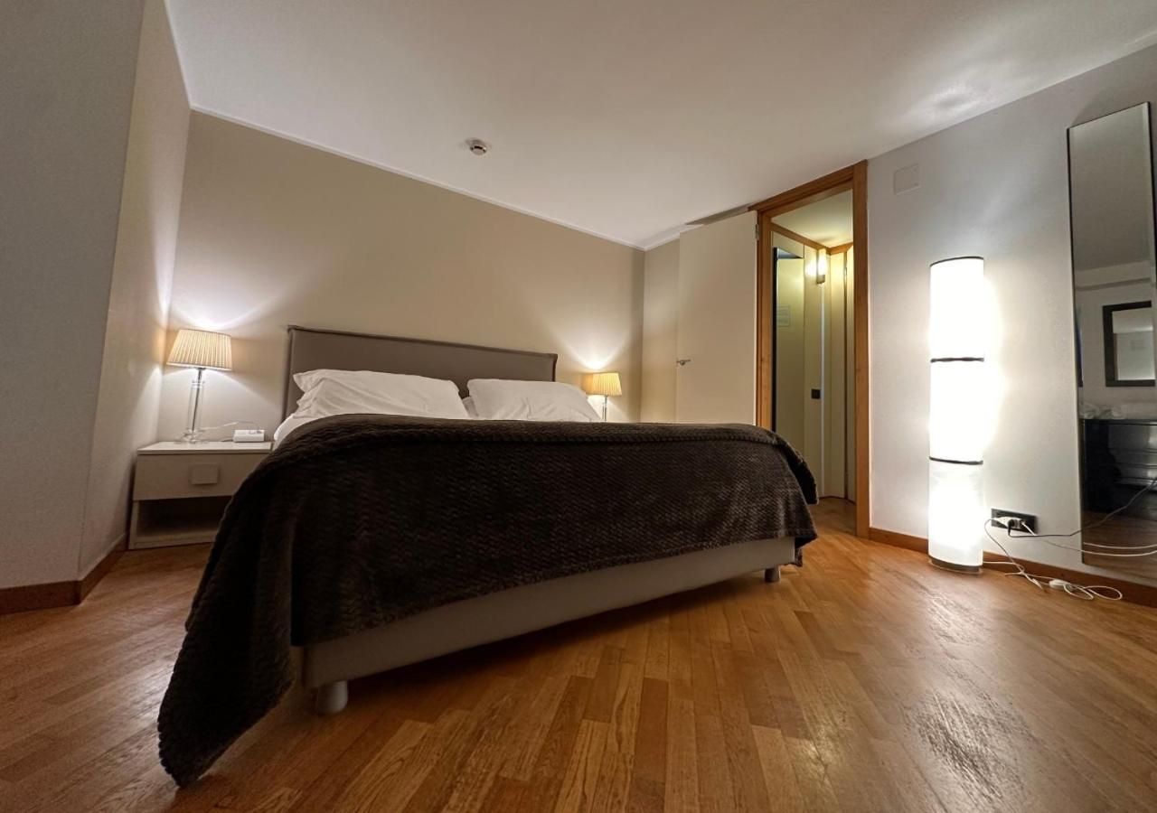 Double Room - Split Level