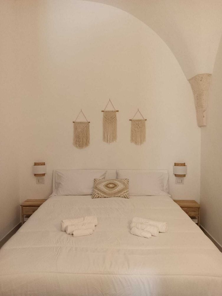 Dimora Giulia Basic Double Room 4