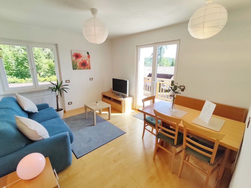 Vidora Apartments Panoramic Apartment 6