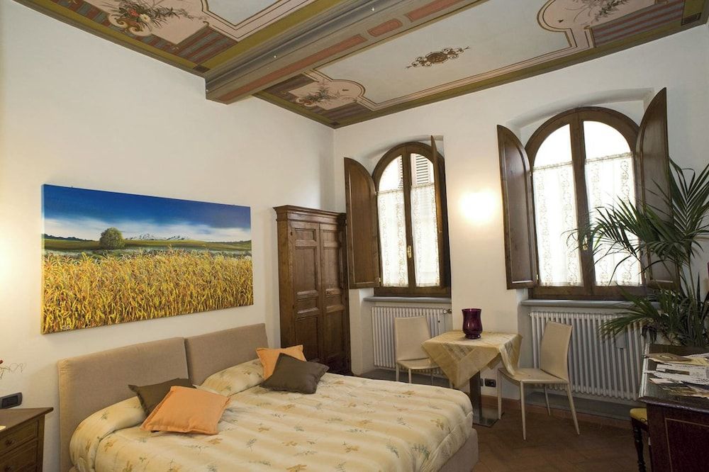 LA CORTE DEL RE SUITE AREZZO Deluxe Room, City View 17