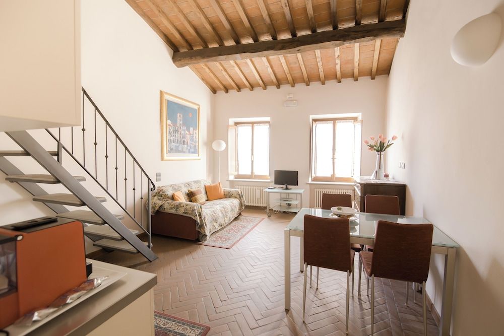 LA CORTE DEL RE SUITE AREZZO Panoramic Condo, City View 9