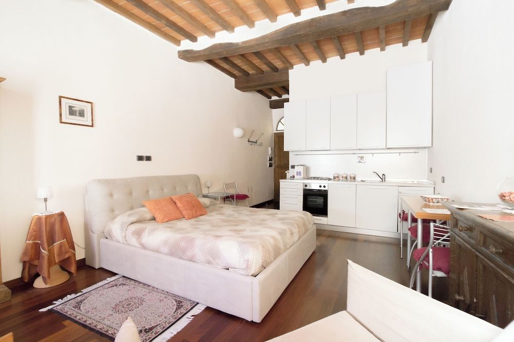 LA CORTE DEL RE SUITE AREZZO Junior Room, City View 2