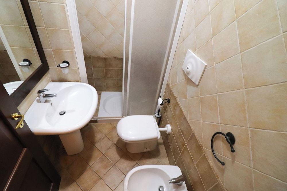 Samira's Home in Otranto House, 1 Bedroom, Smoking, Balcony 14