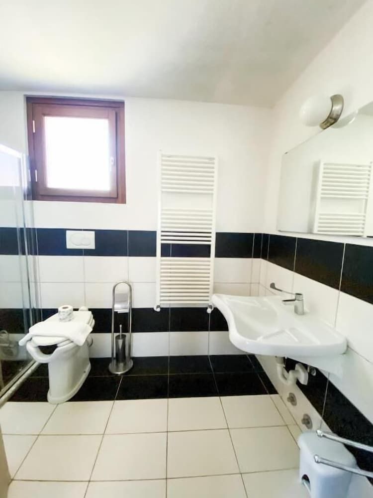 Villino Al Dotto Country House Panoramic Villa, Hill View 12